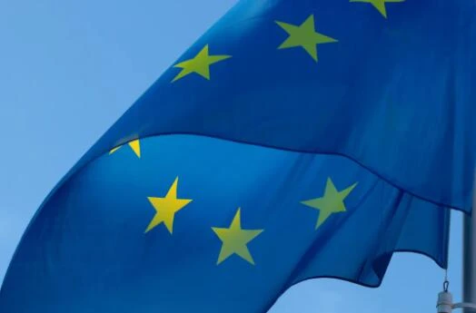 Update van het antidumpingonderzoek naar bevestigingsmiddelen van de EU