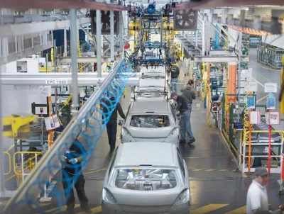 Surapong: Chinese bedrijven helpen de Thaise auto-industrie te transformeren